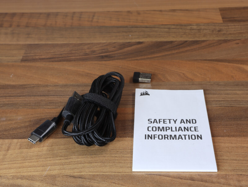 corsair-harpoon-v2-wireless-tilbehoer-indhold.JPG